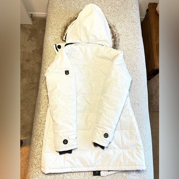 Women’s New Faux Fur Oppenheimer winter jacket. - Picture 3 of 6